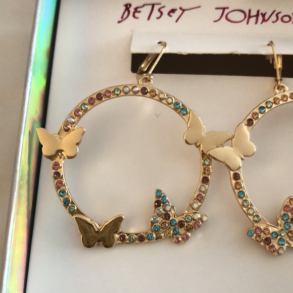 Betsey Johnson Gold Tone Gypsy Hoop Earrings Butterfly & Pastel Crystal Accents - Picture 7 of 12